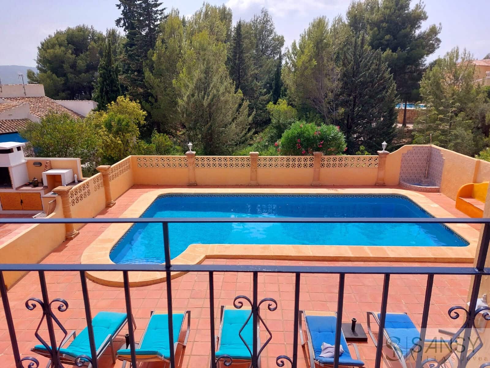 Chalet de 4 habitaciones en Javea / Xàbia en venta con piscina garaje - 750.000 € (Ref: 9646723)