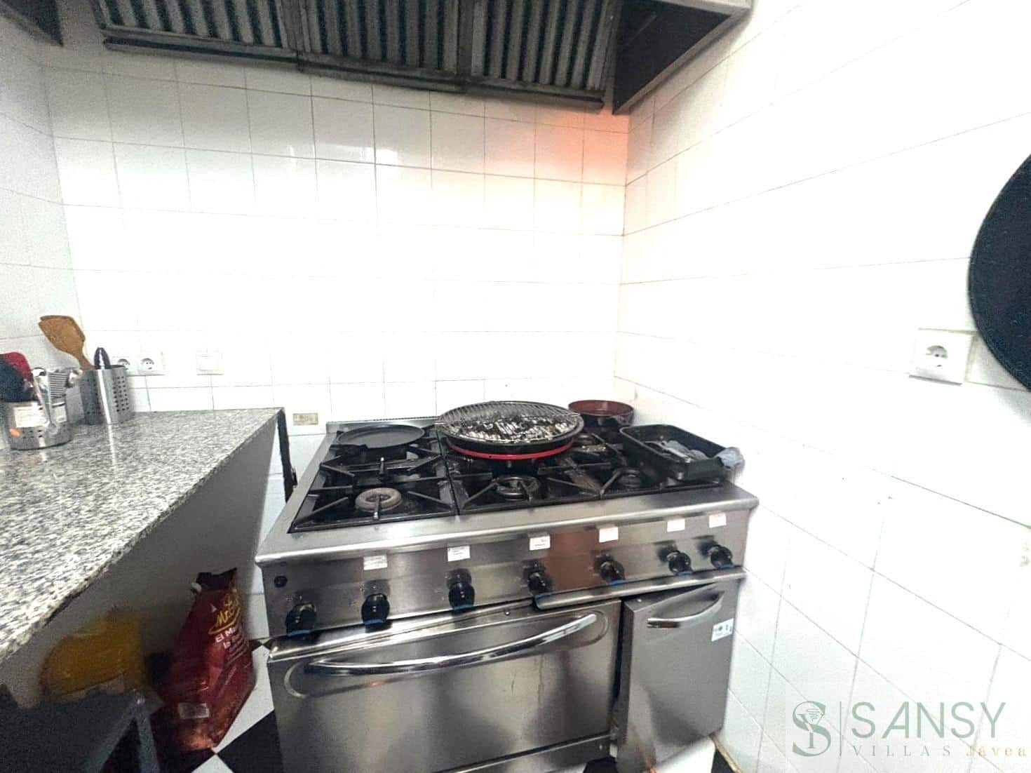 20 makuuhuone Kaupallinen myytävänä paikassa Alcoy / Alcoi - 120 000 € (Ref: 9654476)