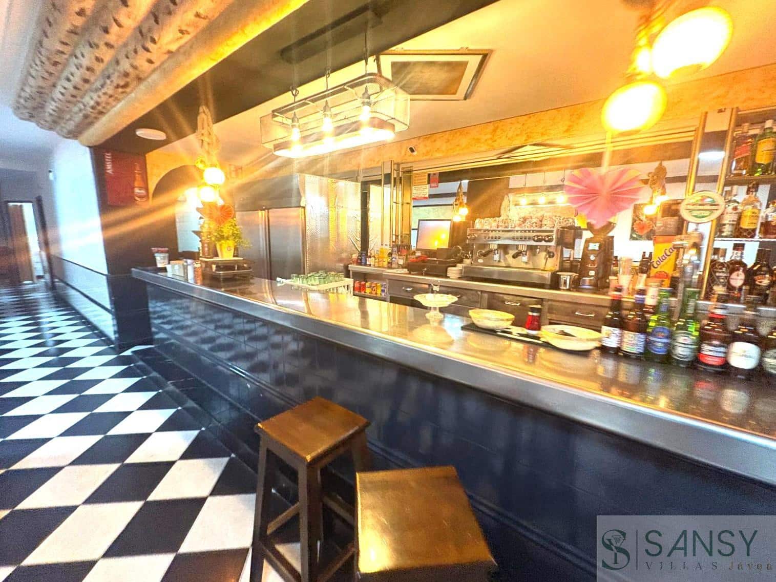 20 makuuhuone Kaupallinen myytävänä paikassa Alcoy / Alcoi - 120 000 € (Ref: 9654476)