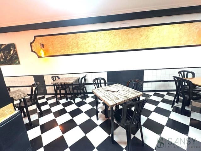 20 makuuhuone Kaupallinen myytävänä paikassa Alcoy / Alcoi - 120 000 € (Ref: 9654476)