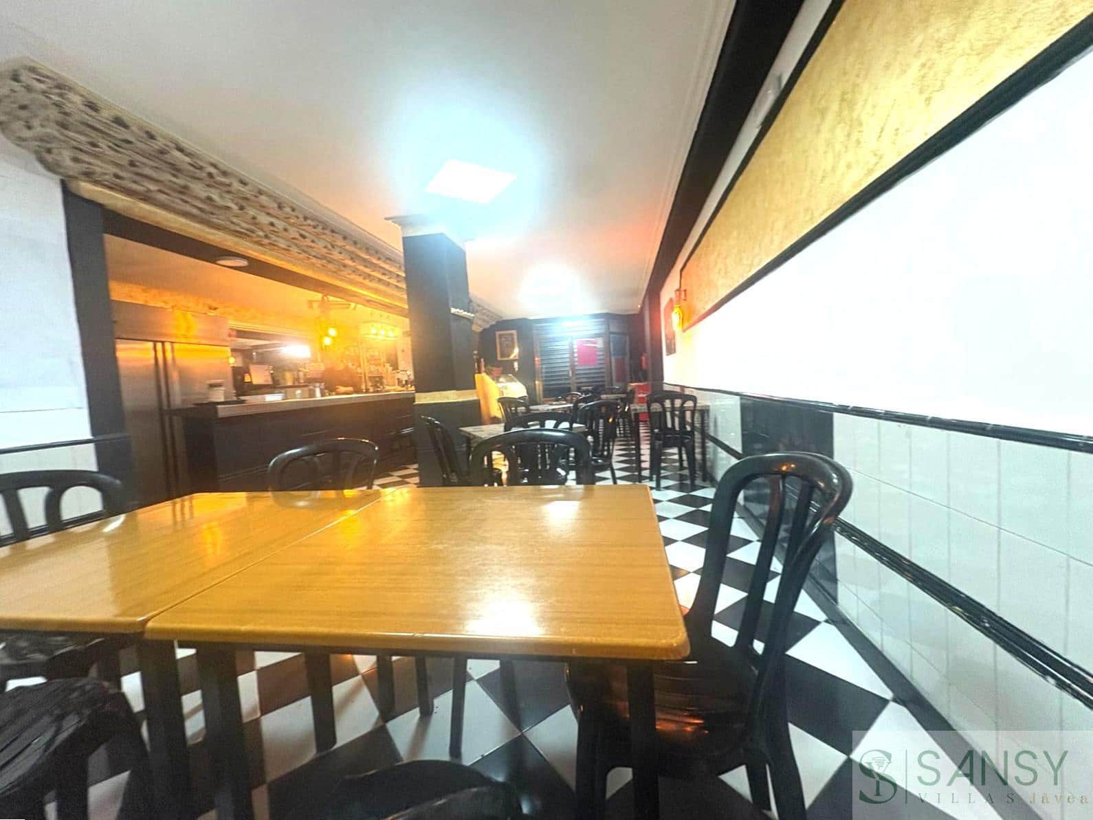 20 makuuhuone Kaupallinen myytävänä paikassa Alcoy / Alcoi - 120 000 € (Ref: 9654476)