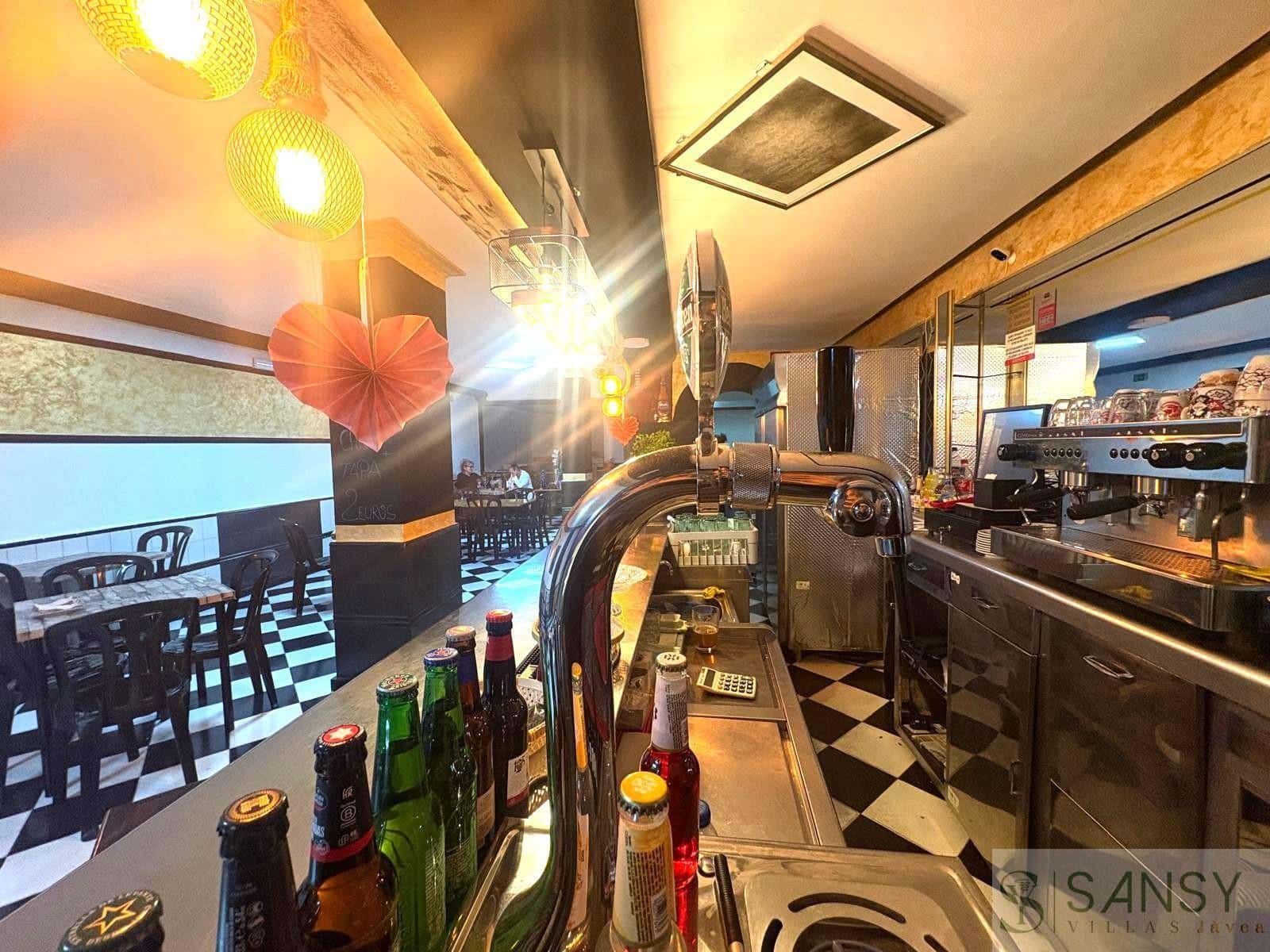 20 makuuhuone Kaupallinen myytävänä paikassa Alcoy / Alcoi - 120 000 € (Ref: 9654476)