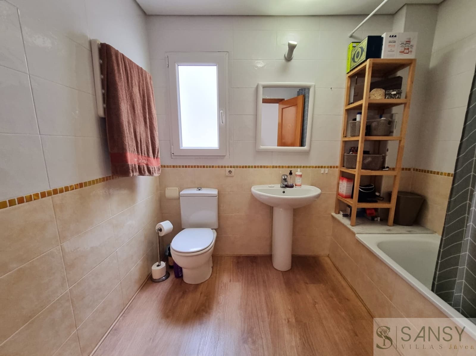 3 soveværelse Lejlighed til salg i Jalon / Xalo med garage - € 215.000 (Ref: 9663331)