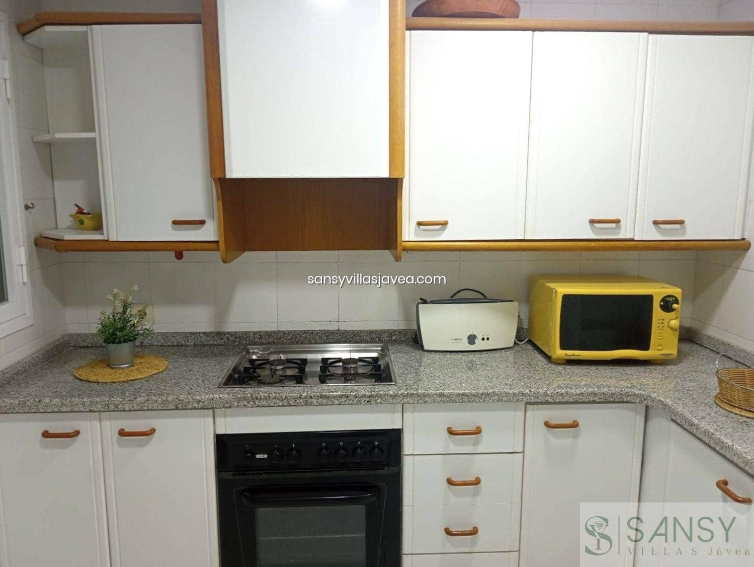 2 bedroom Apartment for rent in Javea / Xabia with pool - € 1,000 (Ref: 9685874)