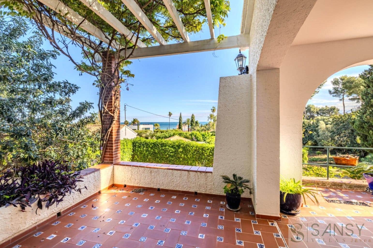 4 soveværelse Villa til salg i Denia med garage - € 1.195.000 (Ref: 9697915)