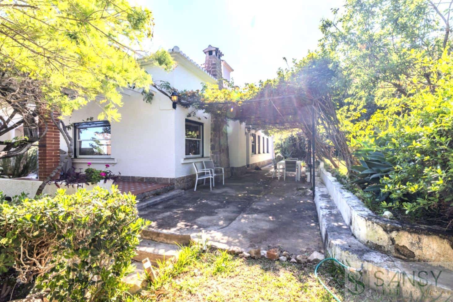 4 soveværelse Villa til salg i Denia med garage - € 1.195.000 (Ref: 9697915)