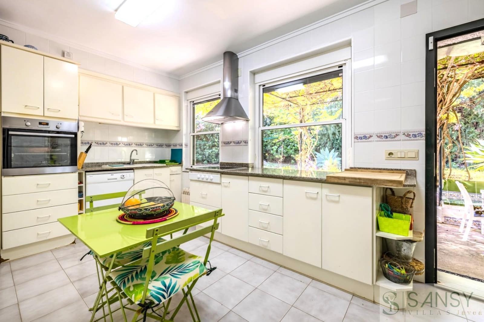 4 soveværelse Villa til salg i Denia med garage - € 1.195.000 (Ref: 9697915)