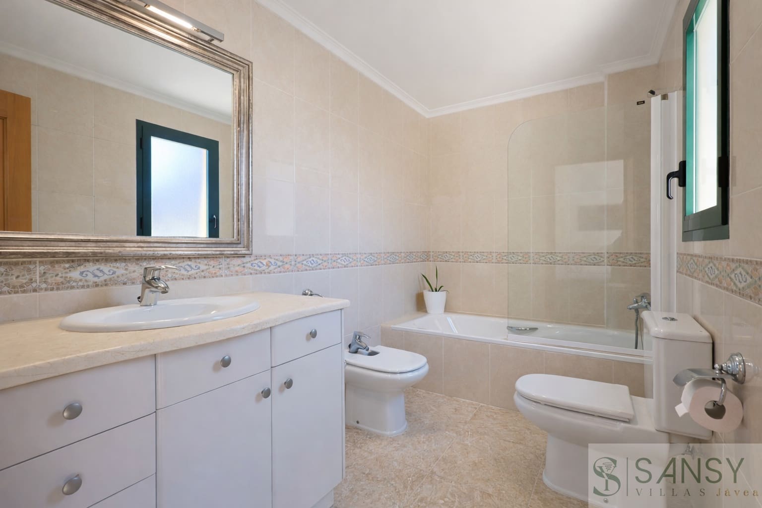 4 sypialnia Mieszkanie na sprzedaż w Javea / Xabia z basenem garażem - 749 000 € (Ref: 9700298)