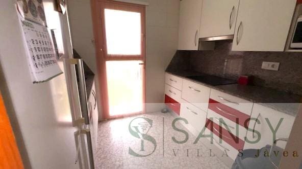 4 sovrum Villa till salu i Denia med pool garage - 490 000 € (Ref: 9706049)