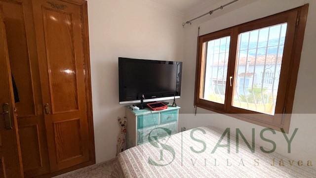 4 sovrum Villa till salu i Denia med pool garage - 490 000 € (Ref: 9706049)