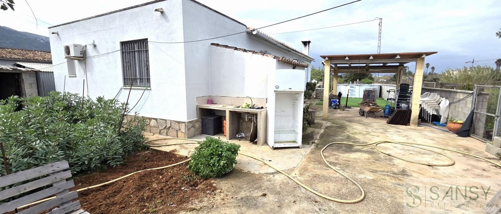 4 sovrum Villa till salu i Denia med pool garage - 490 000 € (Ref: 9706049)