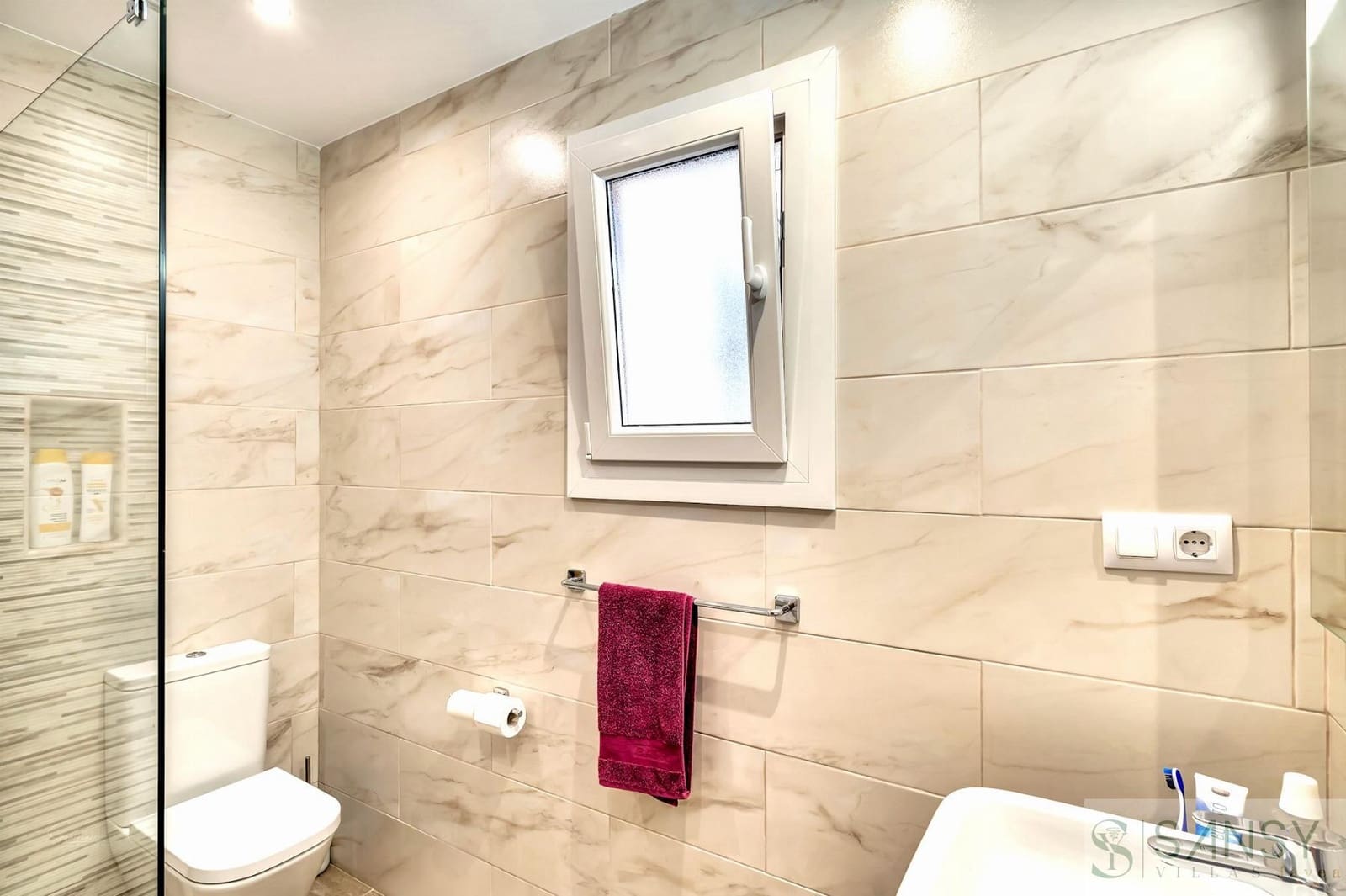 3 soveværelse Villa til salg i Benissa med swimmingpool garage - € 690.000 (Ref: 9720966)