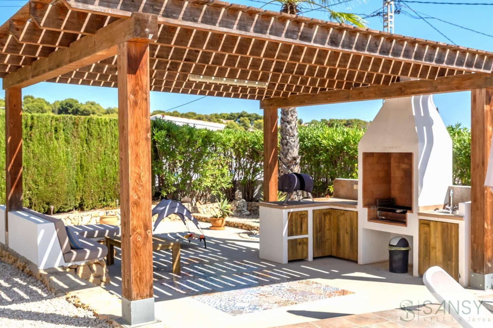 3 soveværelse Villa til salg i Benissa med swimmingpool garage - € 690.000 (Ref: 9720966)