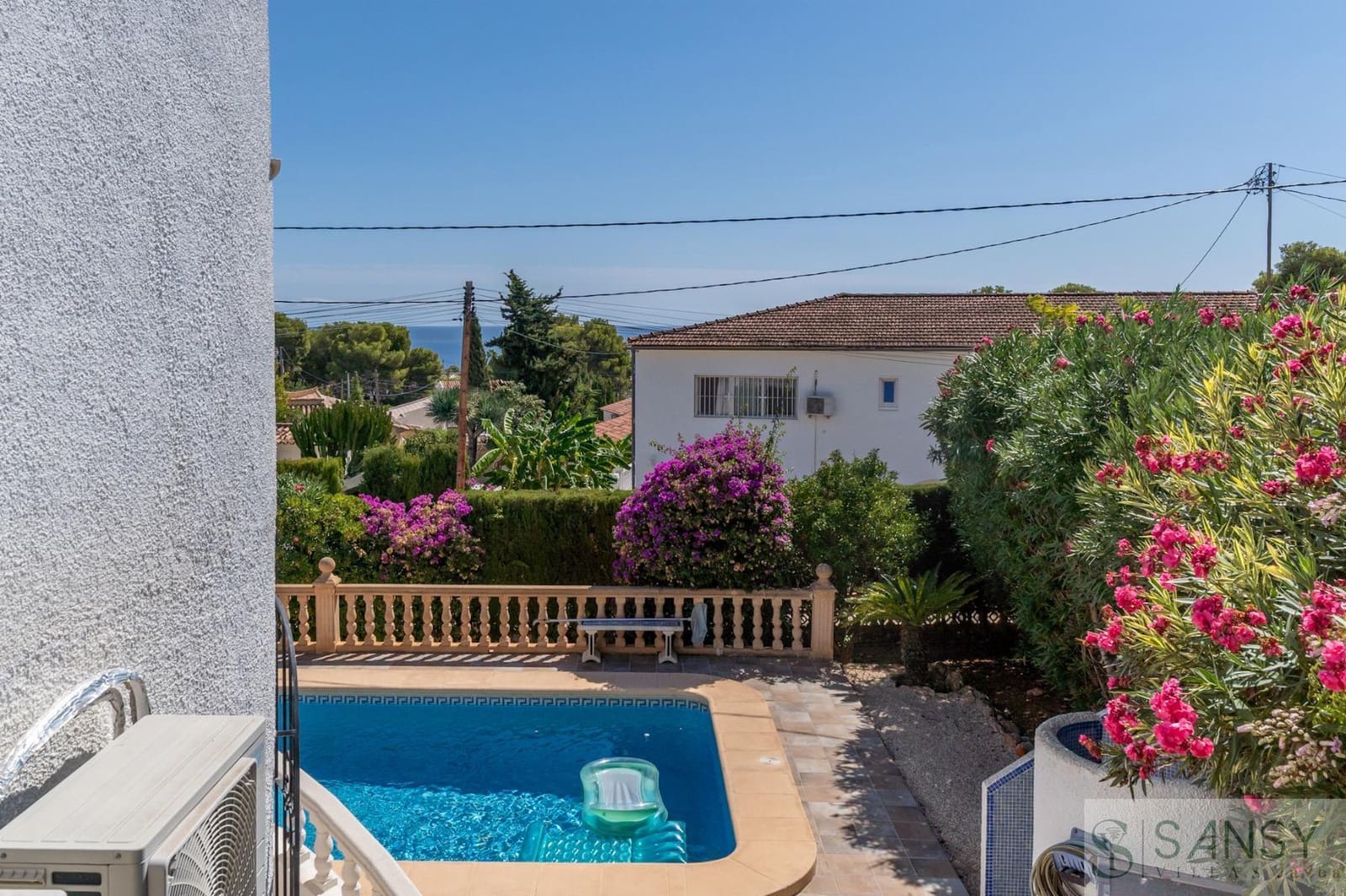 3 soveværelse Villa til salg i Benissa med swimmingpool garage - € 690.000 (Ref: 9720966)