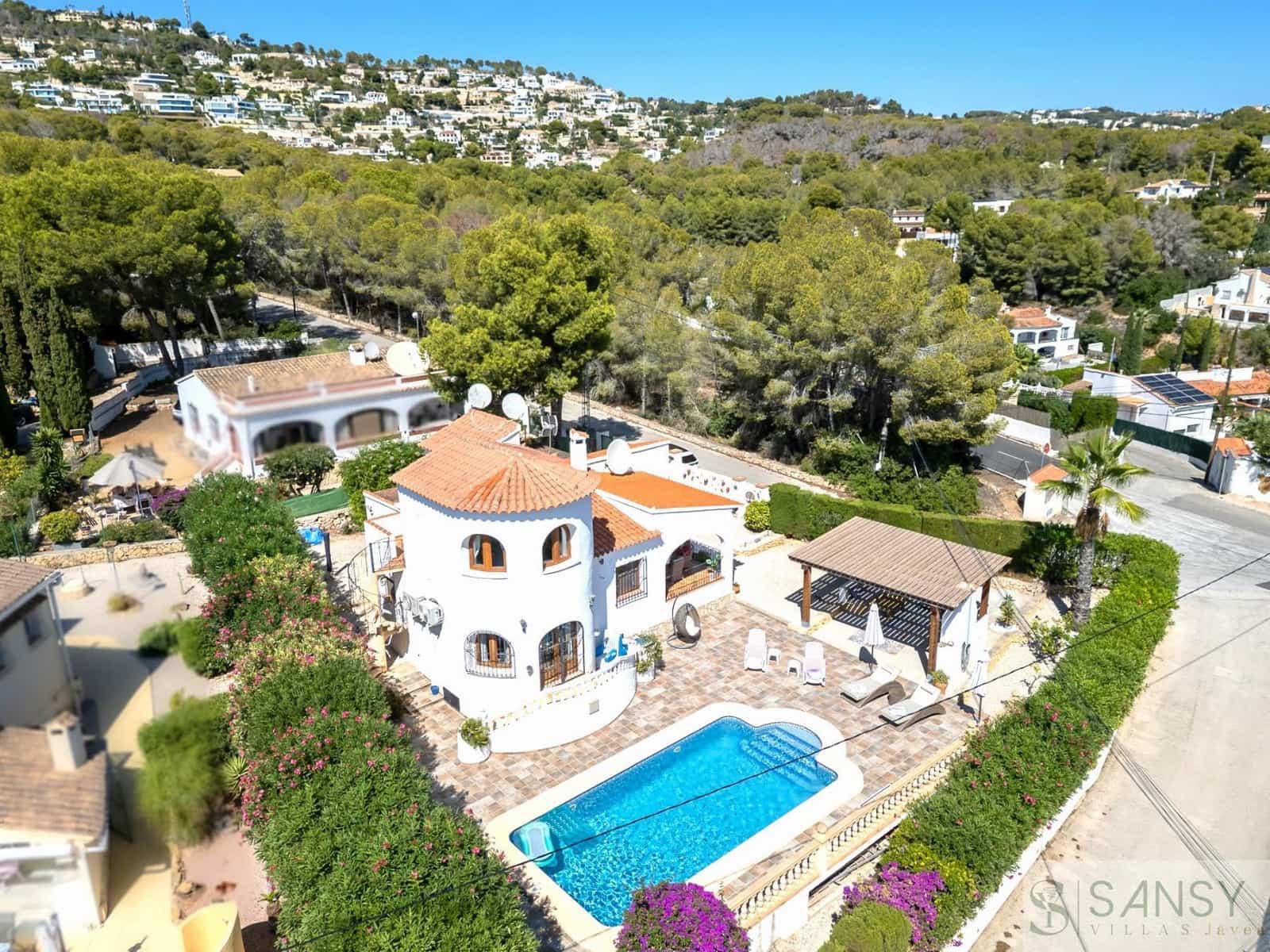 3 soveværelse Villa til salg i Benissa med swimmingpool garage - € 690.000 (Ref: 9720966)