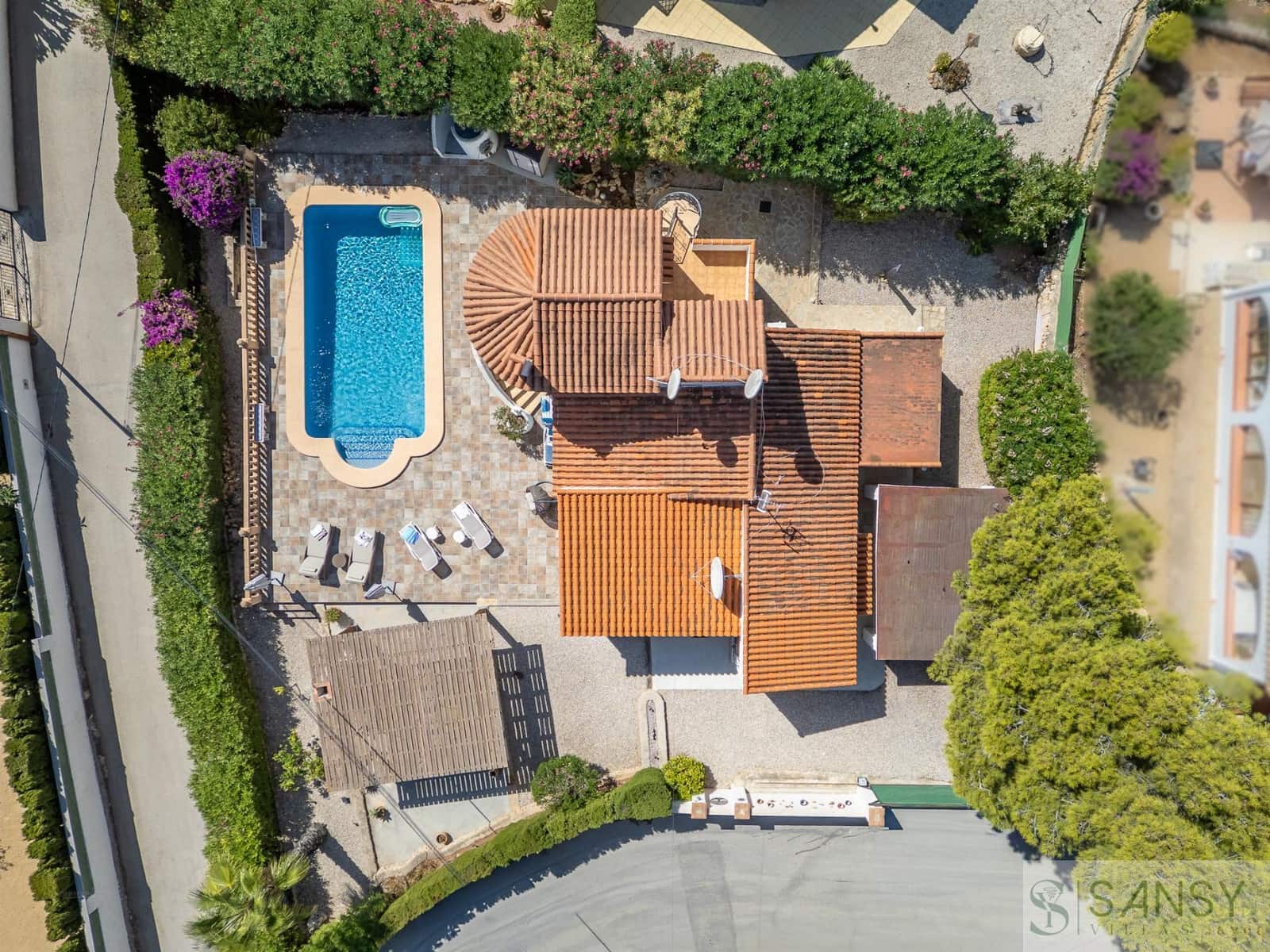 3 soveværelse Villa til salg i Benissa med swimmingpool garage - € 690.000 (Ref: 9720966)