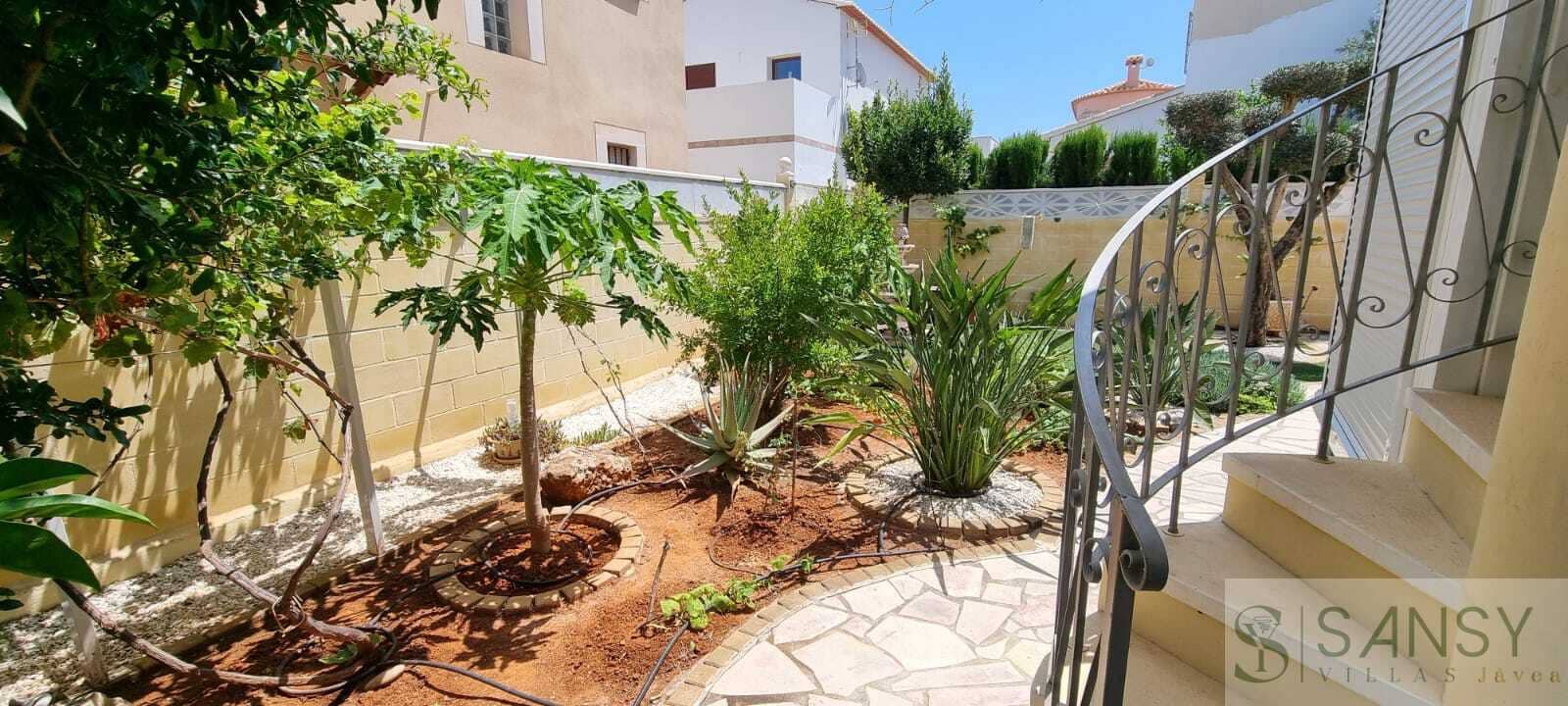 3 soverom Villa til salgs i Denia med svømmebasseng garasje - € 459 000 (Ref: 9747461)