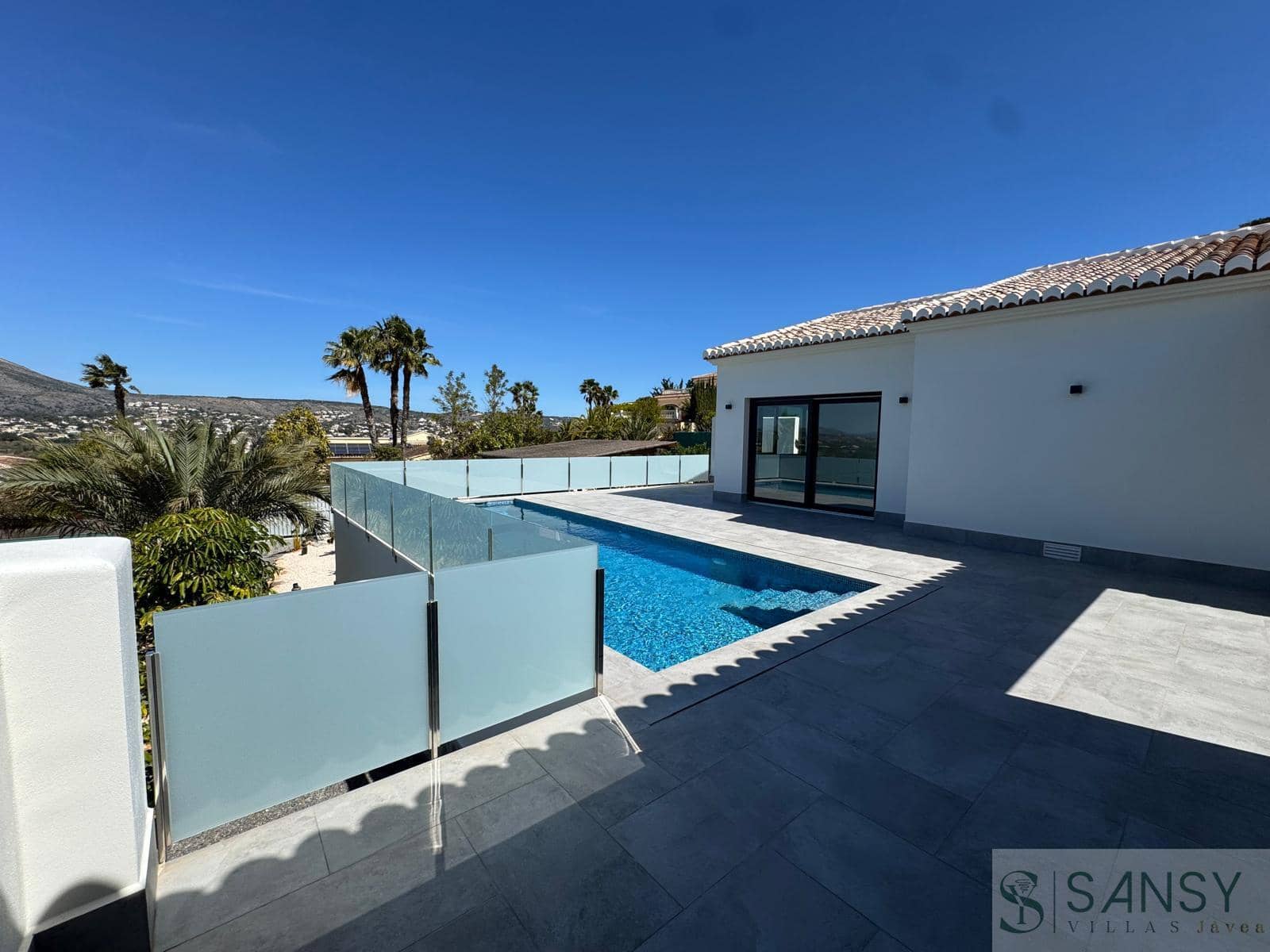 Chalet de 3 habitaciones en Javea / Xàbia en venta con piscina garaje - 1.190.000 € (Ref: 9747462)