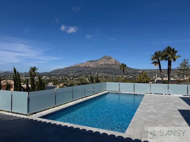 3 slaapkamer Villa te koop in Centro ciudad, Javea / Xàbia met zwembad garage - € 1.190.000 (Ref: 9747462)