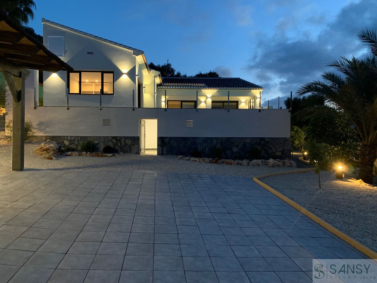 Chalet de 3 habitaciones en Javea / Xàbia en venta con piscina garaje - 1.190.000 € (Ref: 9747462)