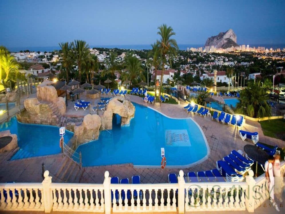 2 sovrum Lägenhet till salu i Calpe / Calp med pool - 281 000 € (Ref: 9764916)