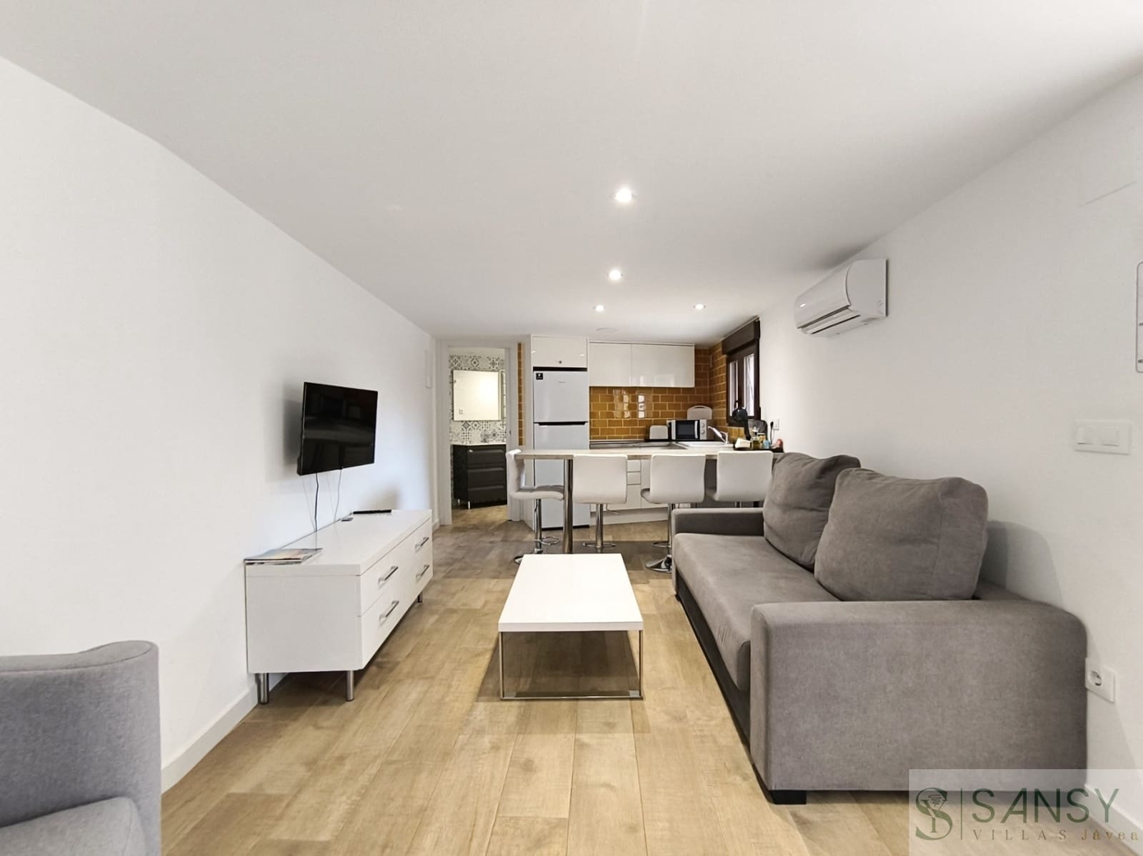 4 chambre Villa/Maison à vendre à Denia avec piscine garage - 750 000 € (Ref: 9764919)