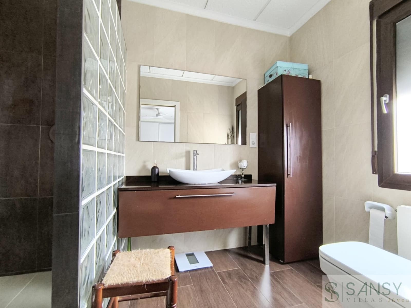 4 chambre Villa/Maison à vendre à Denia avec piscine garage - 750 000 € (Ref: 9764919)