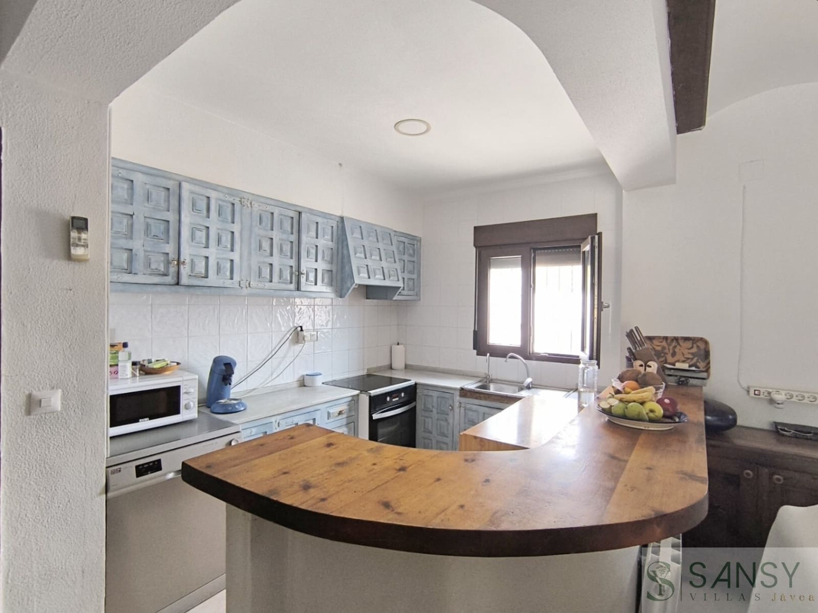 4 chambre Villa/Maison à vendre à Denia avec piscine garage - 750 000 € (Ref: 9764919)