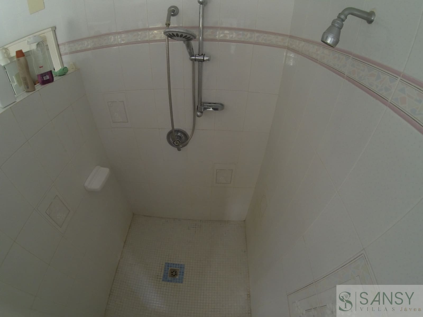 6 sypialnia Willa na sprzedaż w Denia z basenem garażem - 790 000 € (Ref: 9764921)