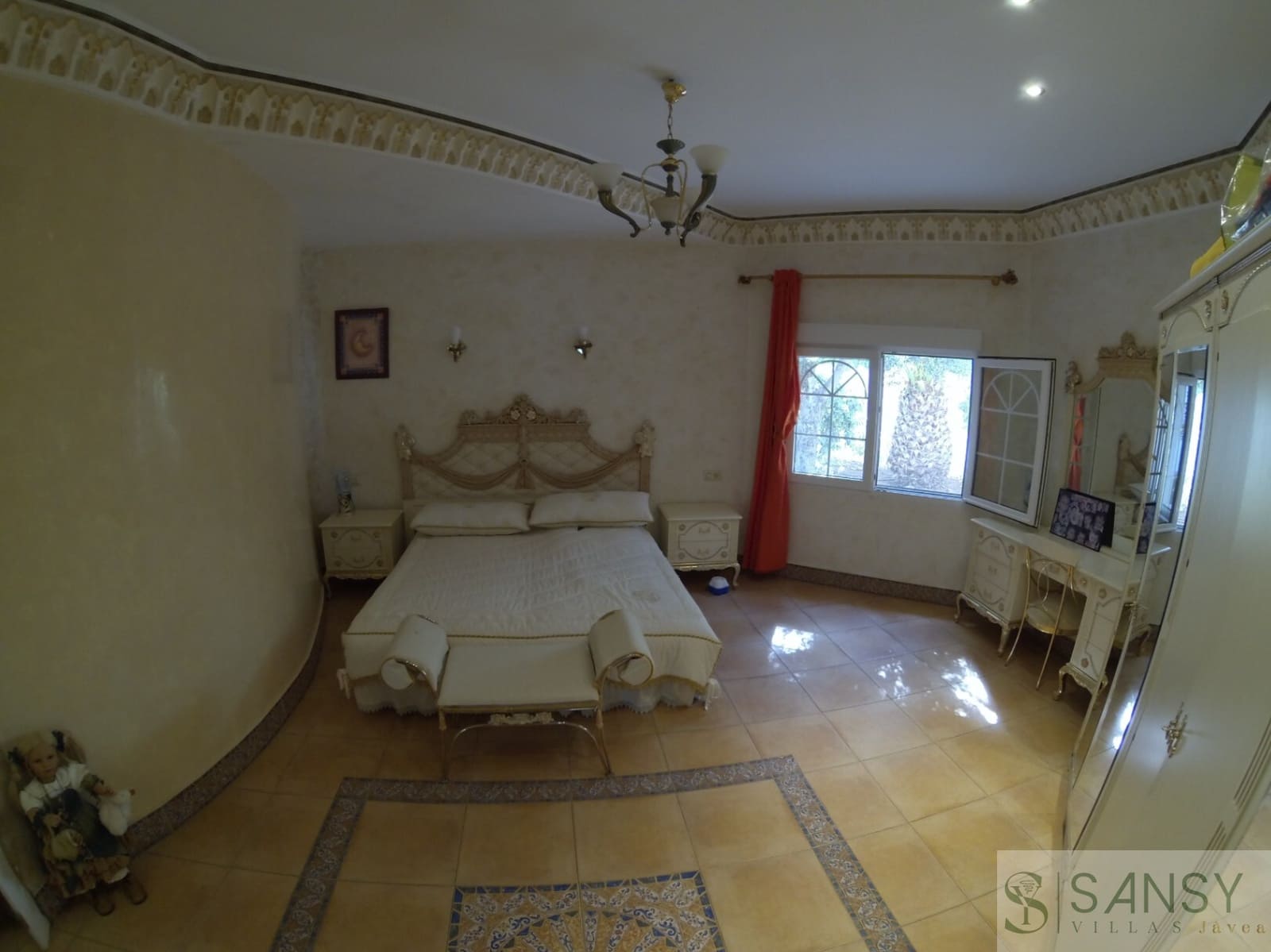 6 sypialnia Willa na sprzedaż w Denia z basenem garażem - 790 000 € (Ref: 9764921)