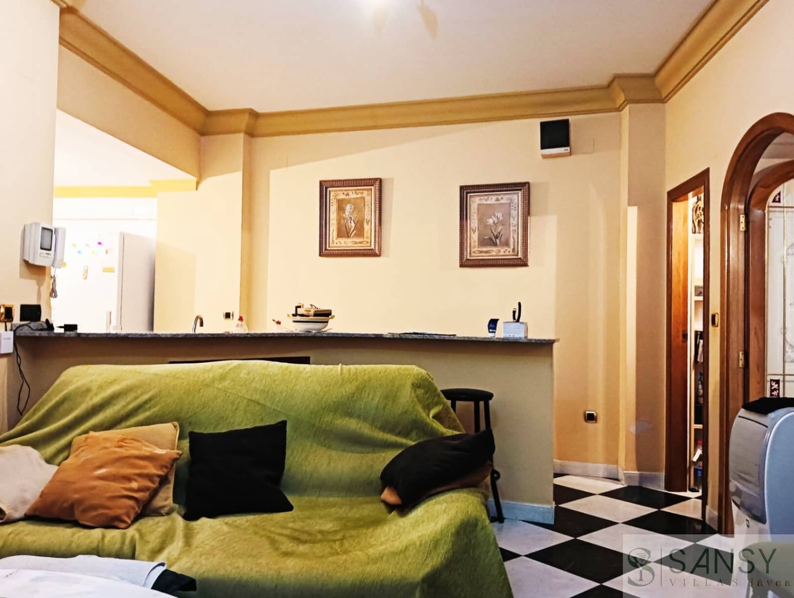 7 quarto Casa em Banda para venda em Oliva com garagem - 285 000 € (Ref: 9764924)