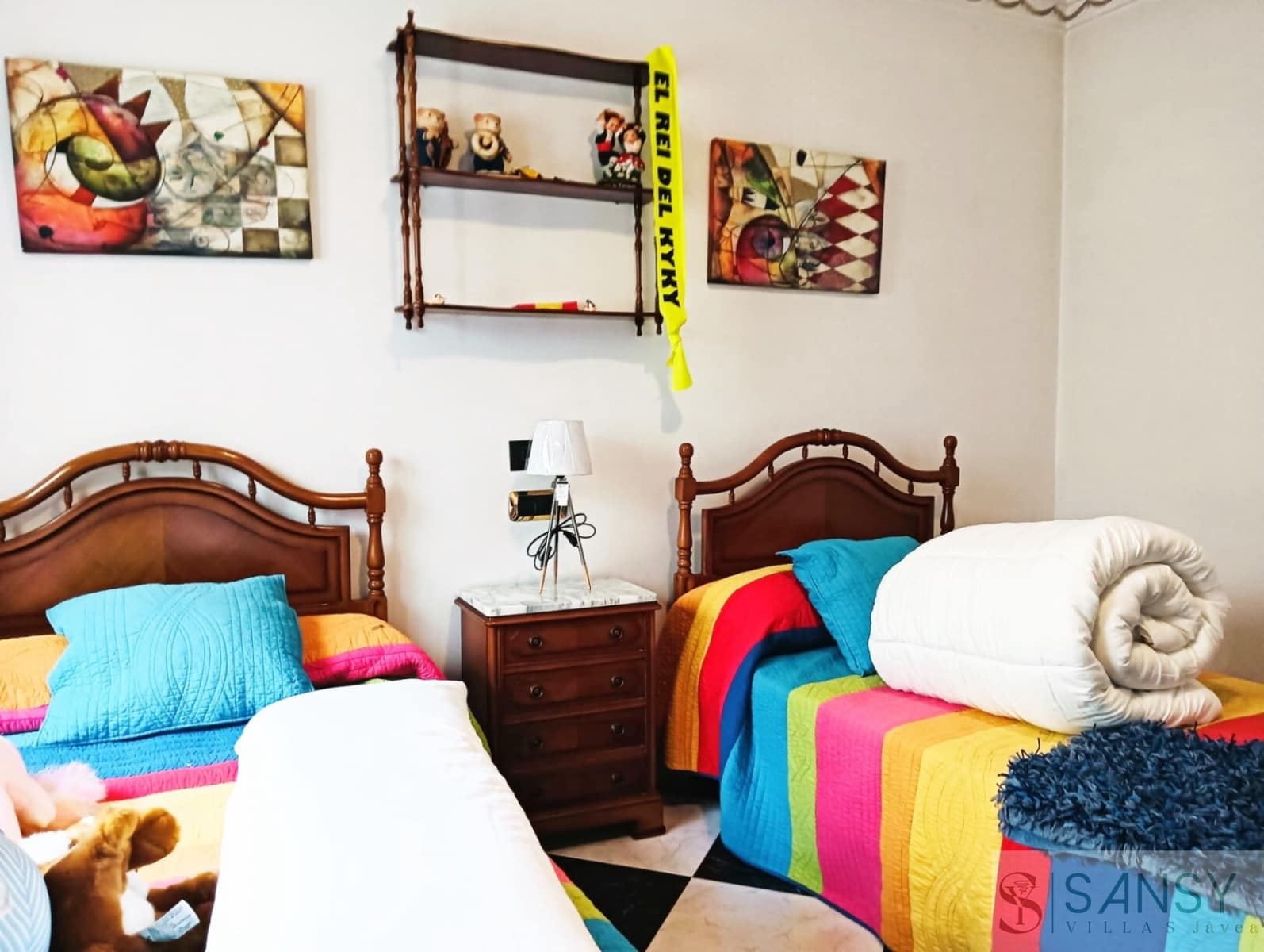 7 quarto Casa em Banda para venda em Oliva com garagem - 285 000 € (Ref: 9764924)