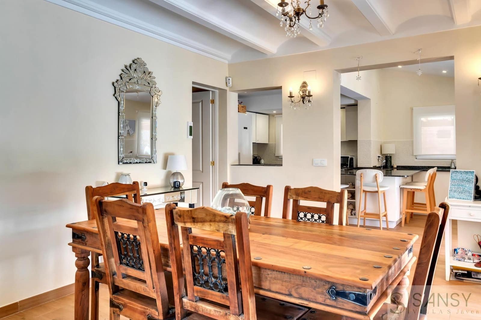 3 makuuhuone Huvila myytävänä paikassa Pinosol mukana uima-altaan 
autotalli - 845 000 € (Ref: 9783525)