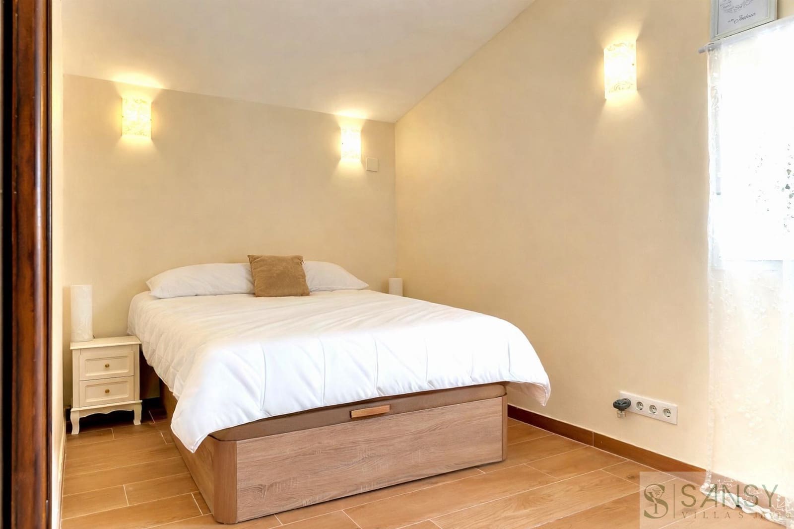 3 makuuhuone Huvila myytävänä paikassa Pinosol mukana uima-altaan 
autotalli - 845 000 € (Ref: 9783525)