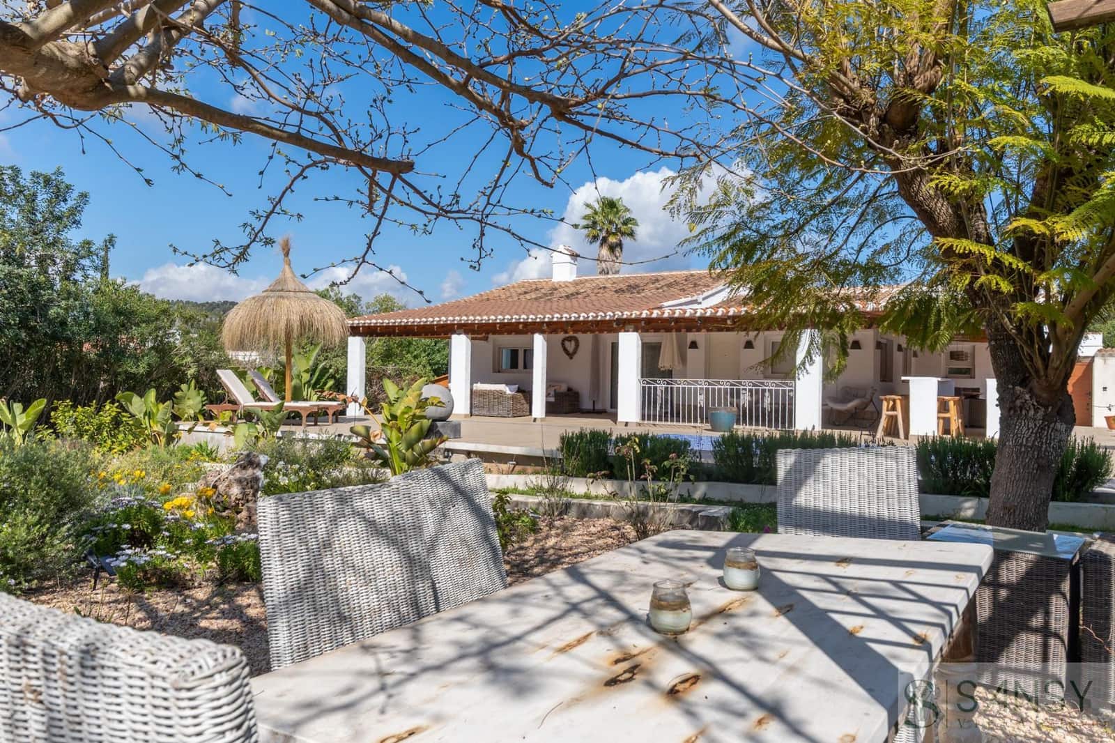 3 makuuhuone Huvila myytävänä paikassa Pinosol mukana uima-altaan 
autotalli - 845 000 € (Ref: 9783525)