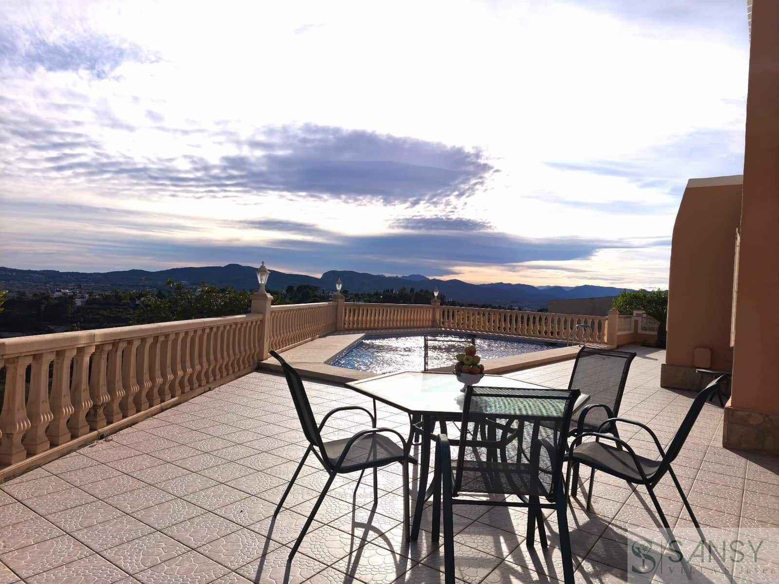 4 bedroom Villa for sale in Javea / Xabia with pool - € 795,000 (Ref: 9783526)