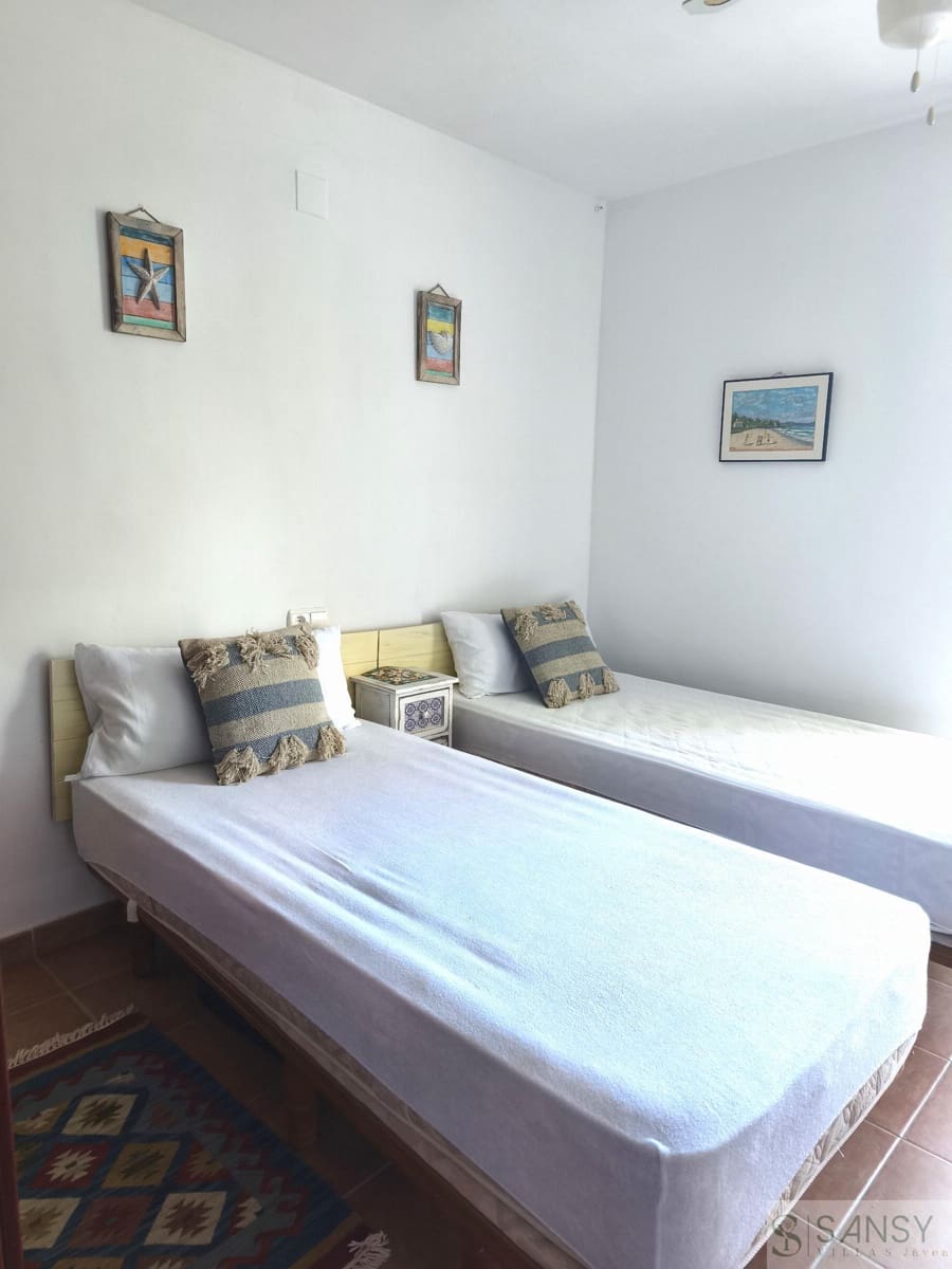 4 quarto Casa em Banda para venda em Javea / Xabia com piscina - 539 000 € (Ref: 9783539)