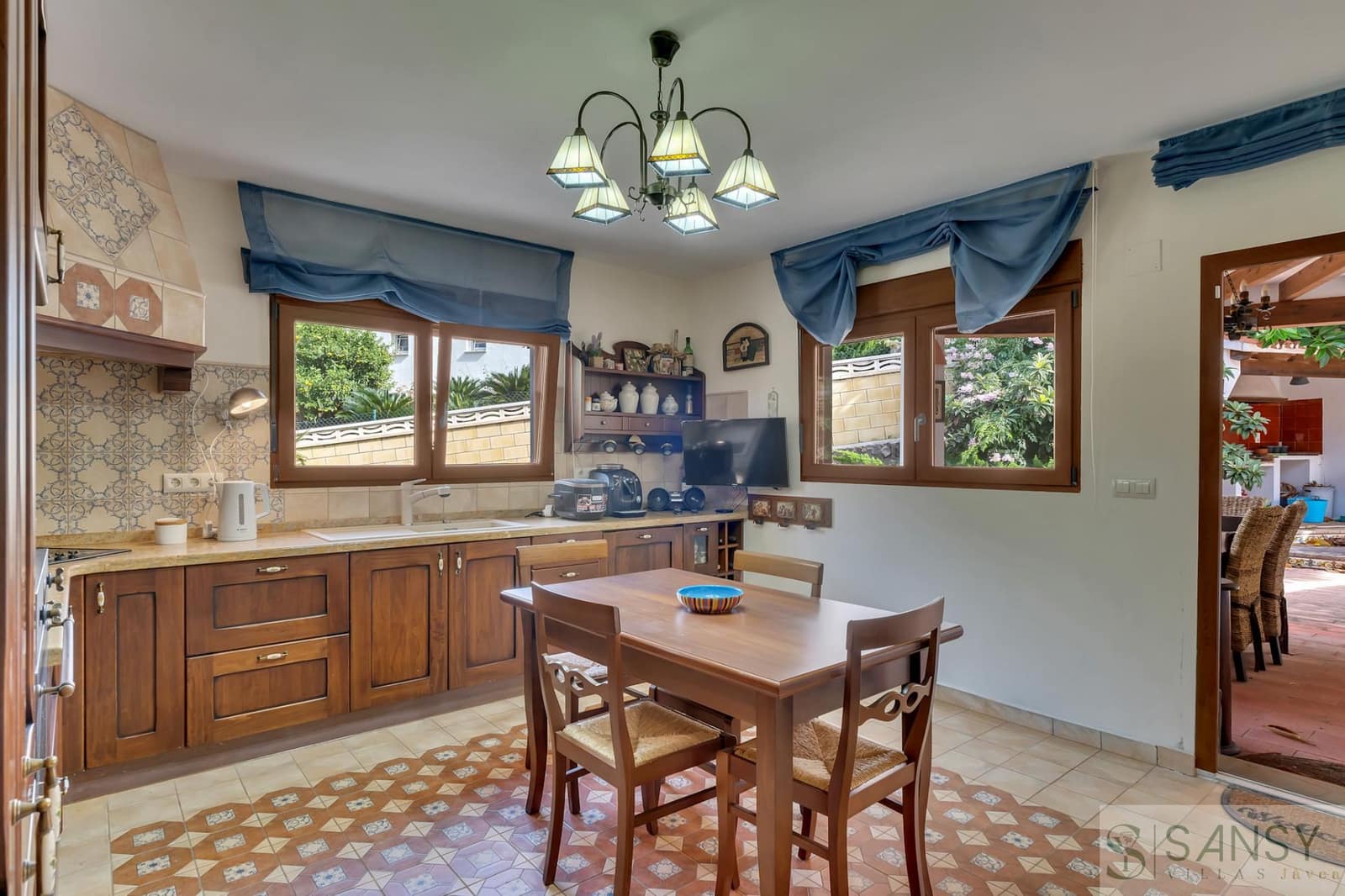 4 soverom Villa til salgs i Denia med svømmebasseng garasje - € 995 000 (Ref: 9796209)