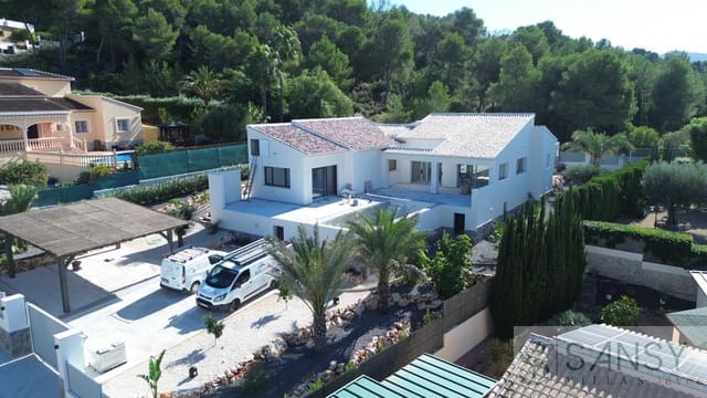 3 chambre Villa/Maison à vendre à Centro ciudad, Javea / Xàbia avec piscine garage - 1 190 000 € (Ref: 9796210)