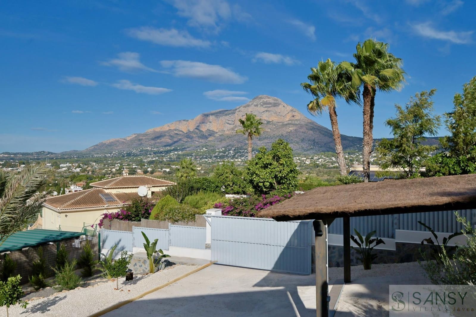 3 chambre Villa/Maison à vendre à Javea / Xabia avec piscine garage - 1 190 000 € (Ref: 9796210)