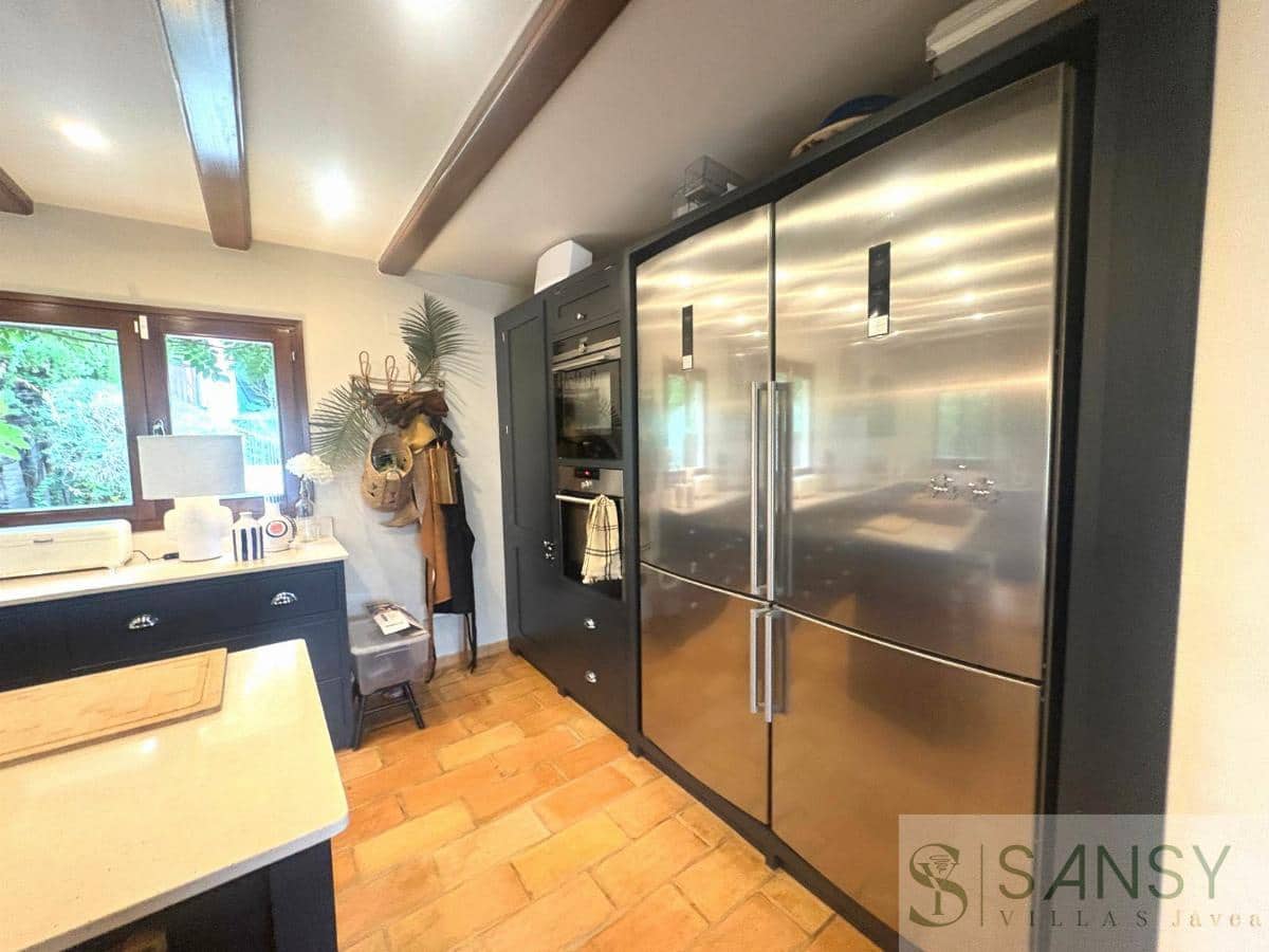 5 soveværelse Villa til salg i Javea / Xabia med swimmingpool garage - € 1.495.000 (Ref: 9796214)