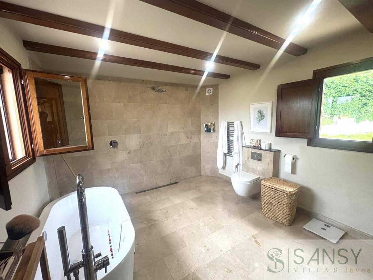 5 soveværelse Villa til salg i Javea / Xabia med swimmingpool garage - € 1.495.000 (Ref: 9796214)