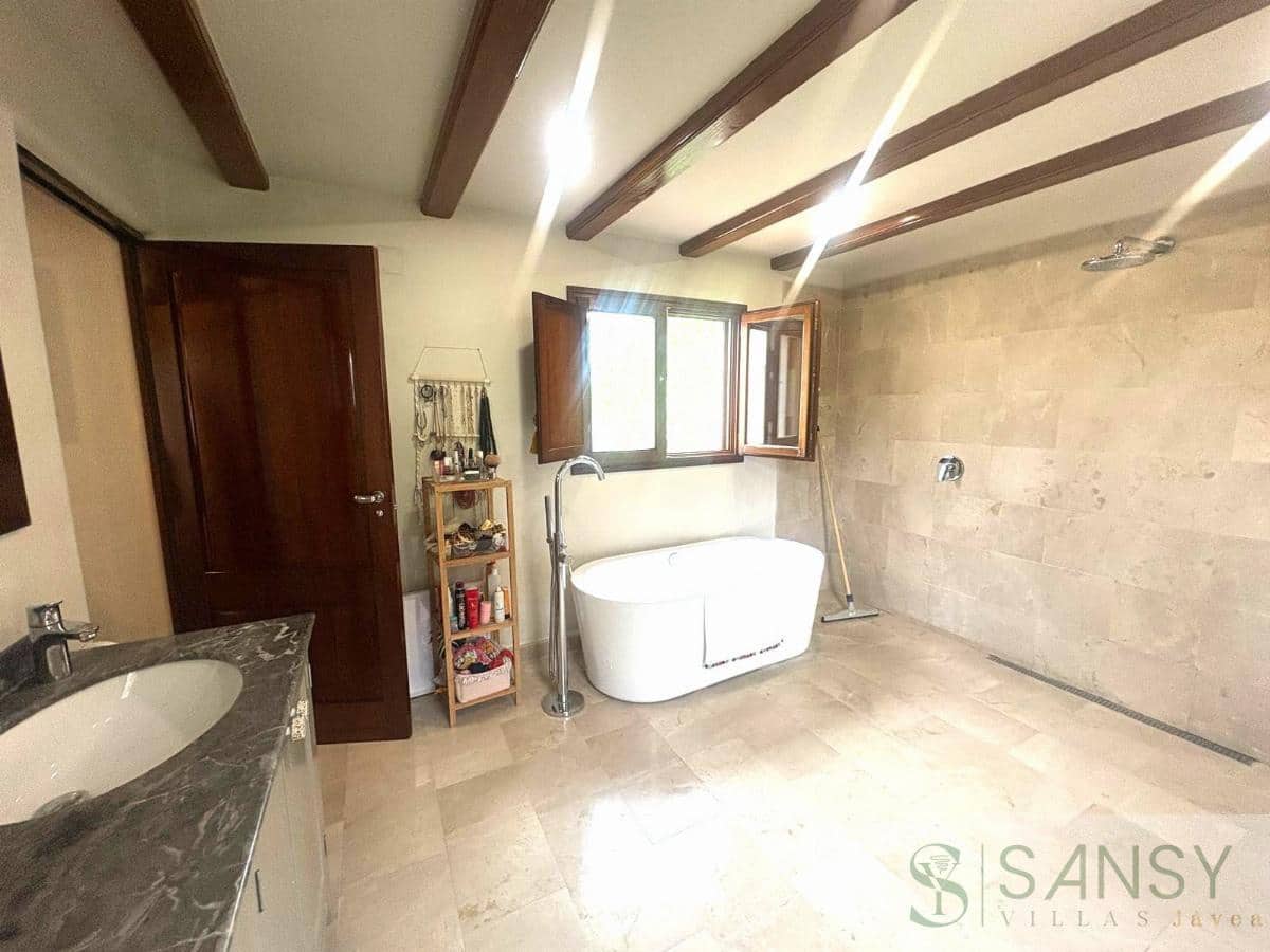 5 soveværelse Villa til salg i Javea / Xabia med swimmingpool garage - € 1.495.000 (Ref: 9796214)