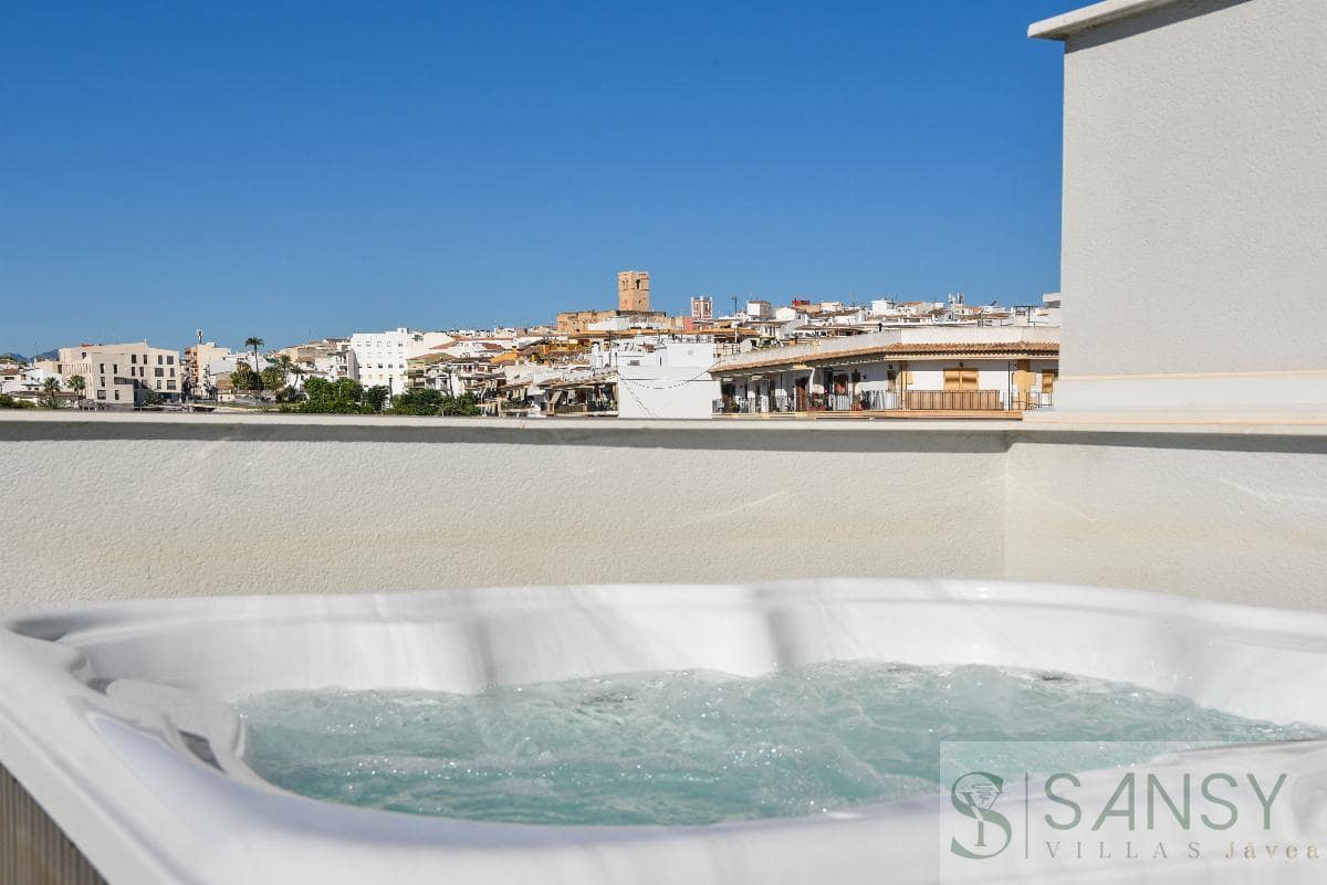 2 sypialnia Apartament na sprzedaż w Javea / Xabia z basenem garażem - 590 000 € (Ref: 9796215)