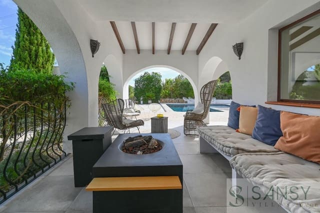 4 slaapkamer Villa te koop in Benissa met zwembad garage - € 845.000 (Ref: 9796216)