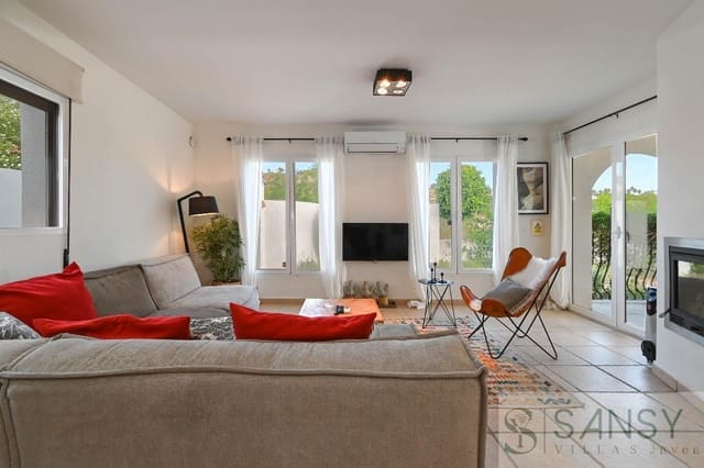 4 slaapkamer Villa te koop in Benissa met zwembad garage - € 845.000 (Ref: 9796216)