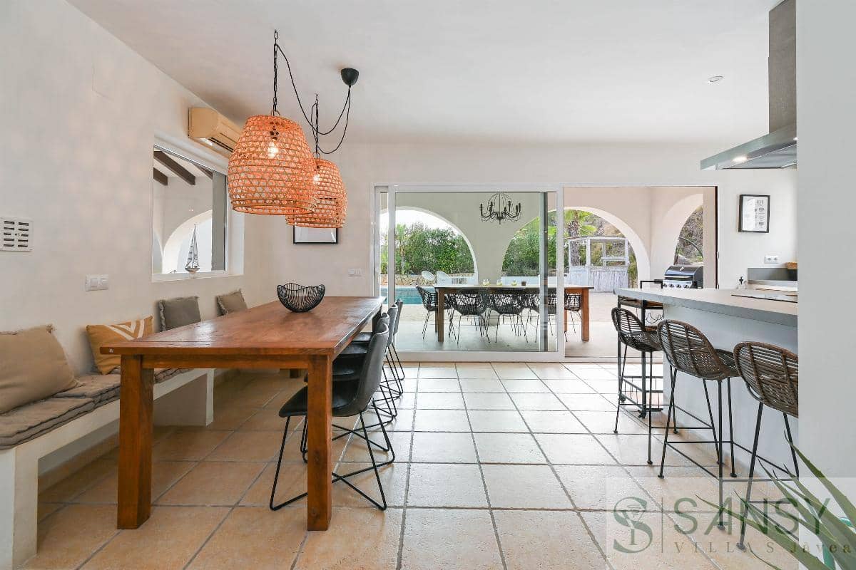 4 slaapkamer Villa te koop in Benissa met zwembad garage - € 845.000 (Ref: 9796216)