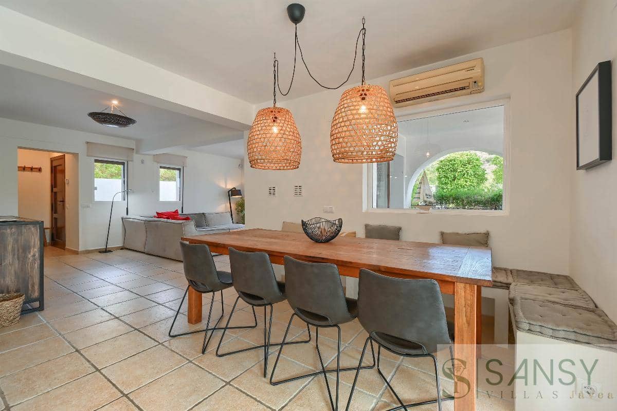 4 slaapkamer Villa te koop in Benissa met zwembad garage - € 845.000 (Ref: 9796216)