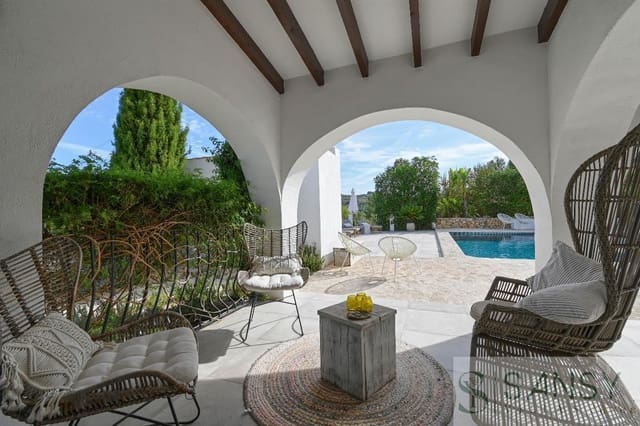 4 slaapkamer Villa te koop in Benissa met zwembad garage - € 845.000 (Ref: 9796216)