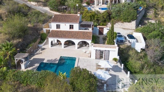 4 slaapkamer Villa te koop in Benissa met zwembad garage - € 845.000 (Ref: 9796216)